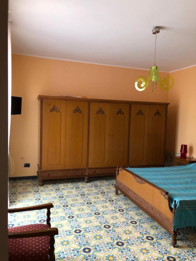 B&B Villa Zia Febronia Patti Extérieur photo