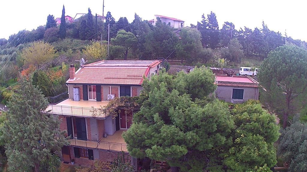 B&B Villa Zia Febronia Patti Extérieur photo