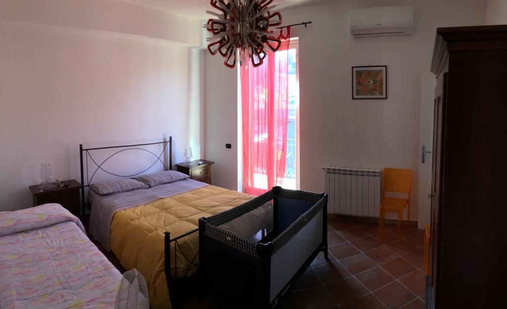 B&B Villa Zia Febronia Patti Extérieur photo